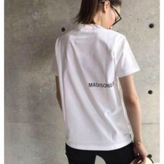 【美品】MADISONBLUE　マディソンブルー　バックロゴ　Tシャツ