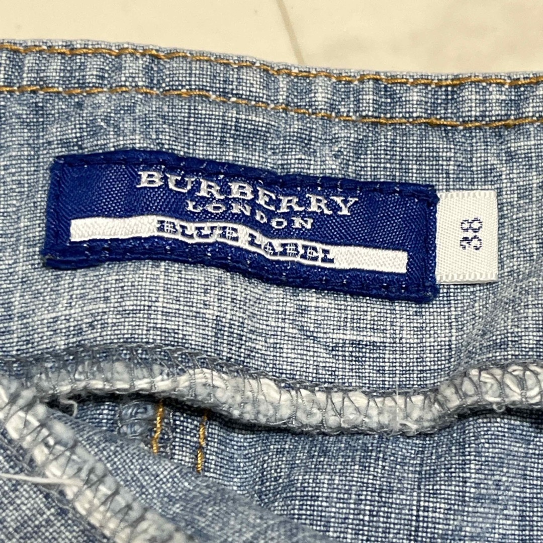 BURBERRY BLUE LABEL(バーバリーブルーレーベル)のバーバリーブルーレーベル　デニムスカート　38 レディースのスカート(ひざ丈スカート)の商品写真