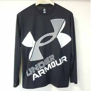 アンダーアーマー(UNDER ARMOUR)の新品未使用◆(L)アンダーアーマー 黒/ブラック　ビッグロゴロンT　長袖Tシャツ(Tシャツ/カットソー(七分/長袖))