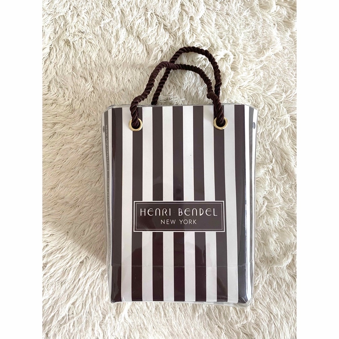 Henri Bendel(ヘンリベンデル)の何度も使えるヘンリベンデル紙袋小★ビニール加工 レディースのバッグ(ショップ袋)の商品写真