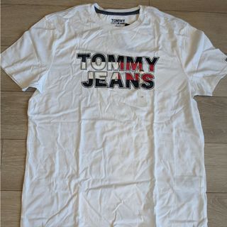 トミージーンズ(TOMMY JEANS)の新品　トミージーンズ　Tシャツ(Tシャツ/カットソー(半袖/袖なし))