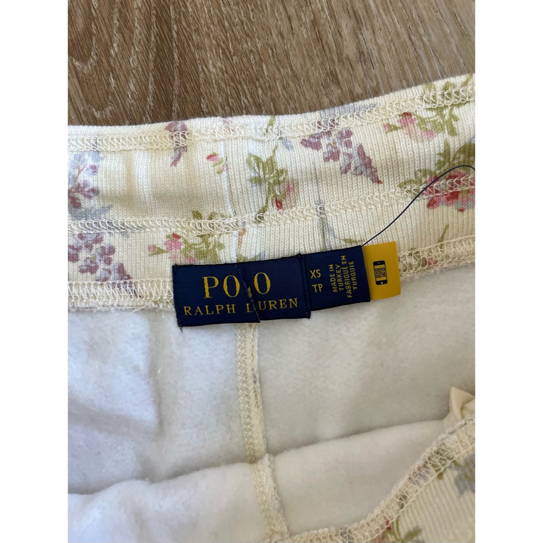 POLO RALPH LAUREN(ポロラルフローレン)のPOLO ラルフローレン　スエット　ショートパンツ　小さめサイズ　花柄　新品 レディースのパンツ(ショートパンツ)の商品写真