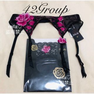 ワコール(Wacoal)のシンデレラ♡レア♡サルート♡新品♡ガーターストッキング♡ガーター♡セット♡42(タイツ/ストッキング)