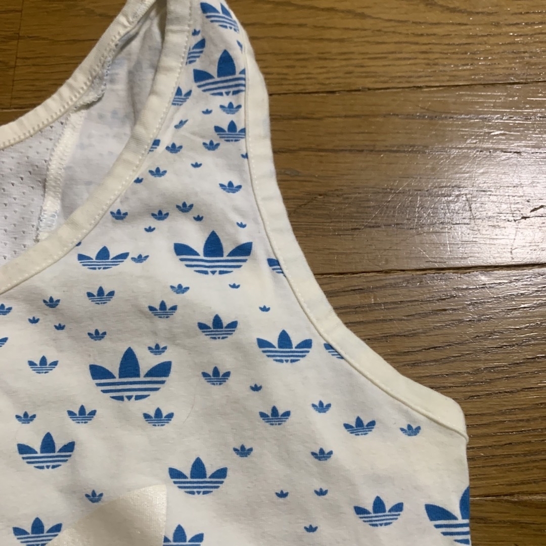 Originals（adidas）(オリジナルス)の③ adidas 総ロゴ タンク 背中 一部 メッシュ  レディースのトップス(タンクトップ)の商品写真