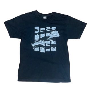 アンディフィーテッド(UNDEFEATED)のUndefeated Mono Tiger camo Big Logo Tee(Tシャツ/カットソー(半袖/袖なし))