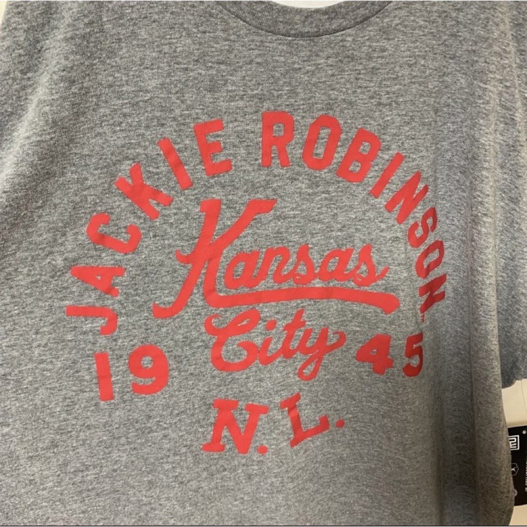 MLB(メジャーリーグベースボール)のオーバーサイズ　Tシャツ　グレー　メジャーリーグベースボール メンズのトップス(Tシャツ/カットソー(半袖/袖なし))の商品写真