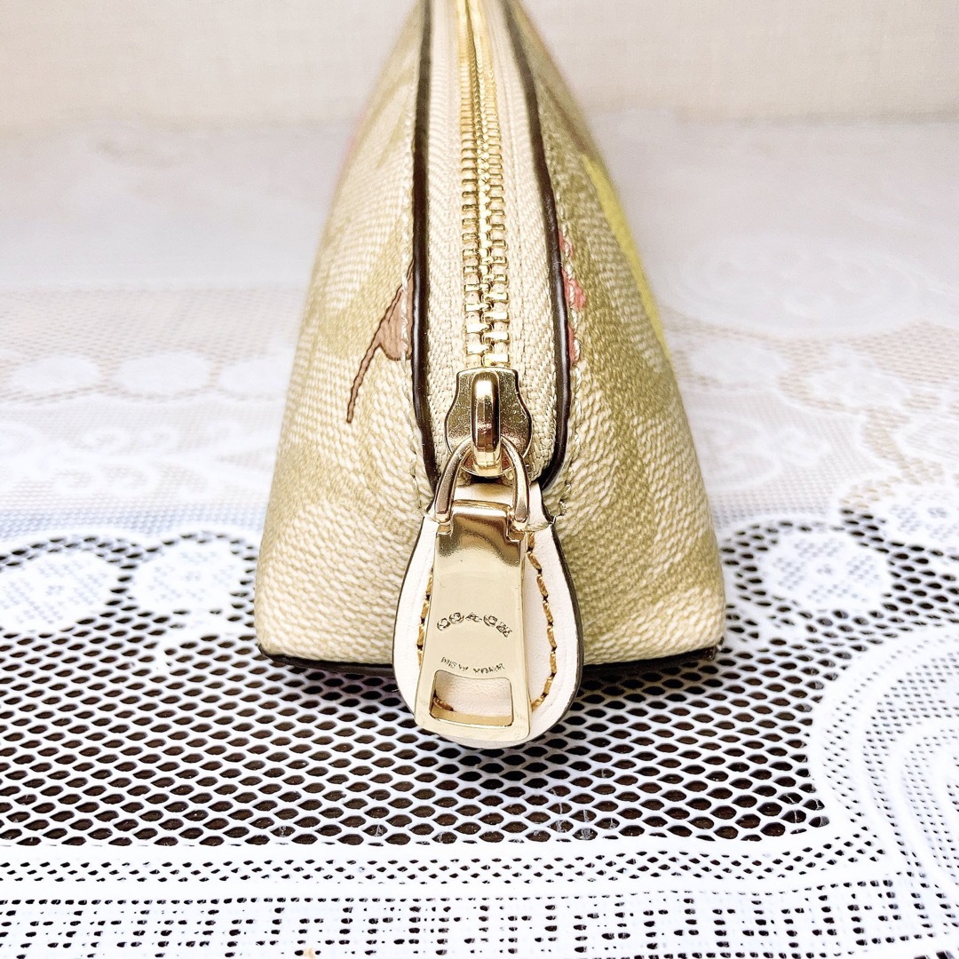 【COACH】ペンケース シグネチャー フラワー ベージュ