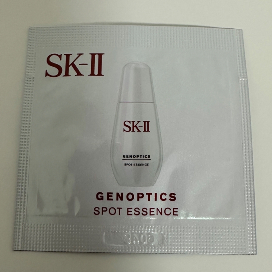 SK-II(エスケーツー)の10枚X0.7mL SK-II ジェノプティクス　スポット　エッセンス　送料無料 コスメ/美容のスキンケア/基礎化粧品(美容液)の商品写真