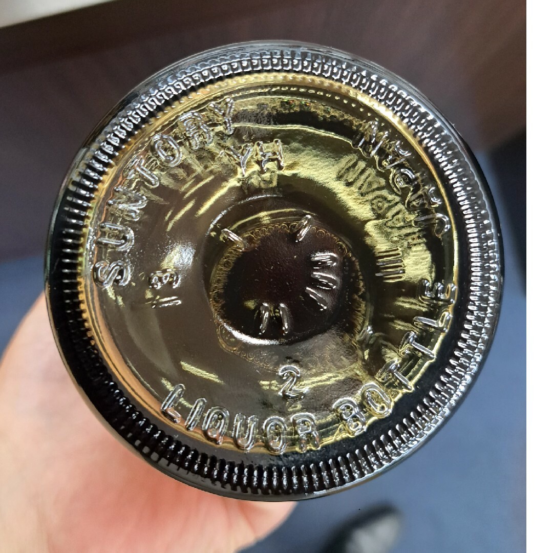 山崎18年 ホログラムシール付き 箱裏テープ跡ありの通販 by 山崎18年 ホログラムシール付き 箱裏テープ跡ありの通販 by