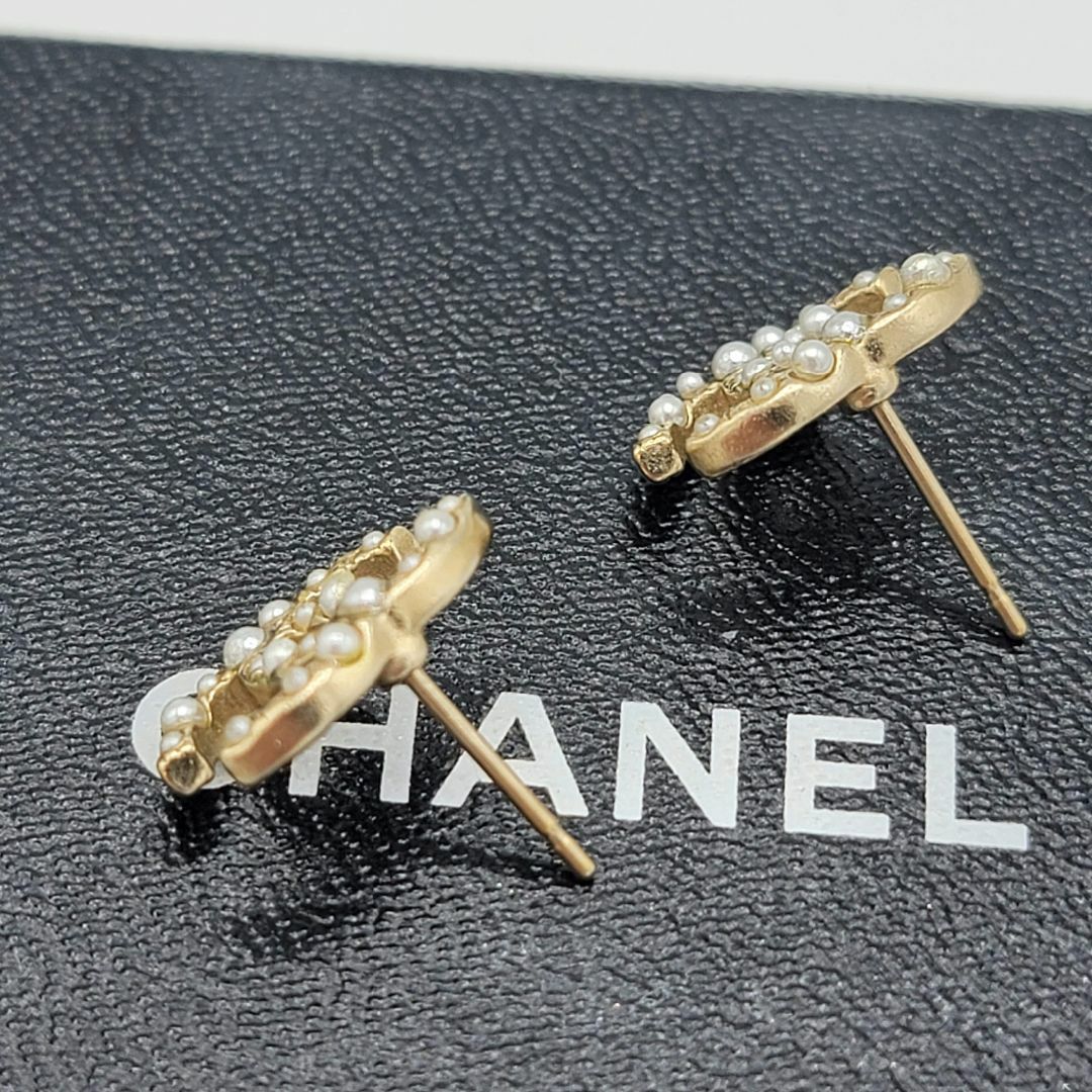 確実正規品★希少★　CHANEL　ゴールド　マトラッセ　パール　ピアス