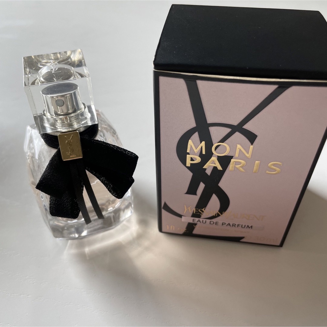 Yves Saint Laurent(イヴサンローラン)のMON PARIS EAU DE PARFUMモンパリオーデパルファム　30ml コスメ/美容の香水(香水(女性用))の商品写真