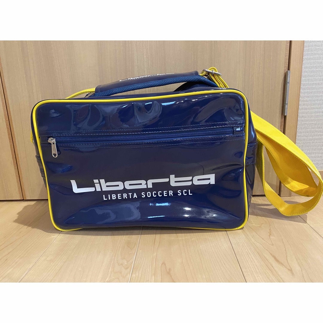 LIBERTA(リベルタ)の【美品】リベルタ　サッカースクール　バッグ スポーツ/アウトドアのサッカー/フットサル(その他)の商品写真