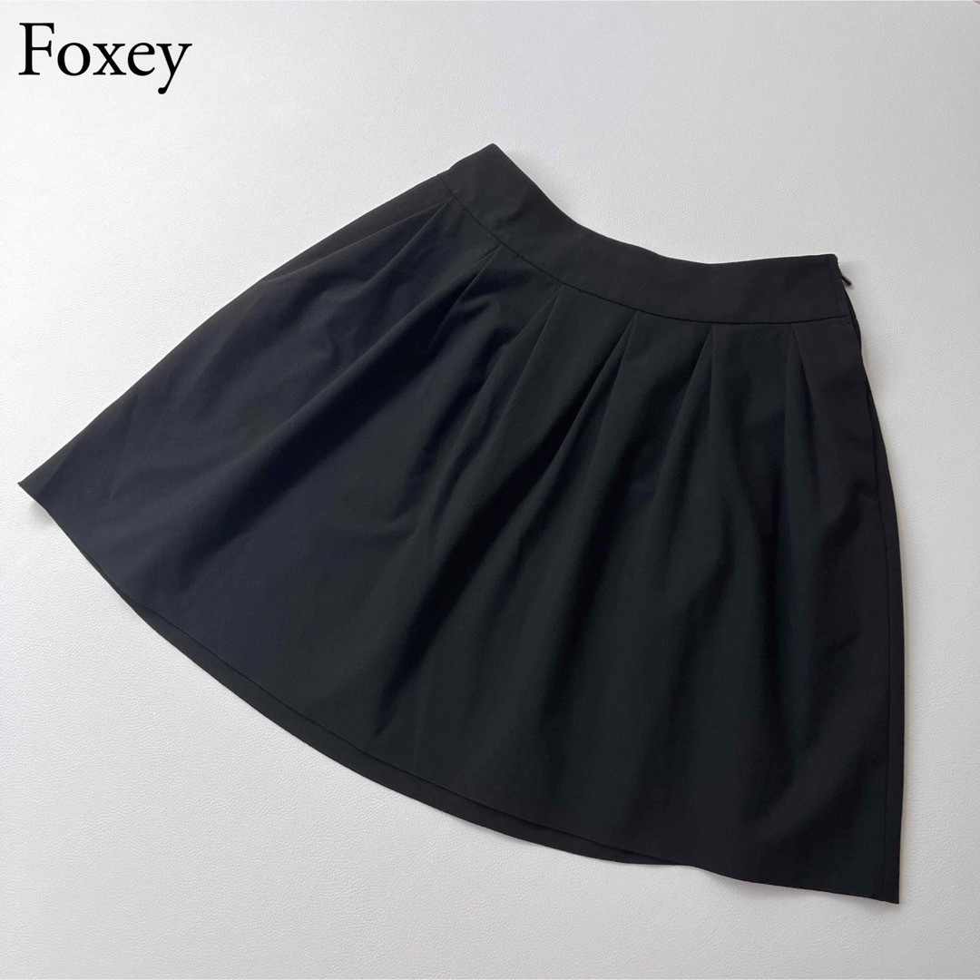 約33cmヒップ【美品】 FOXEY NEWYORK フレアスカート　タックスカート