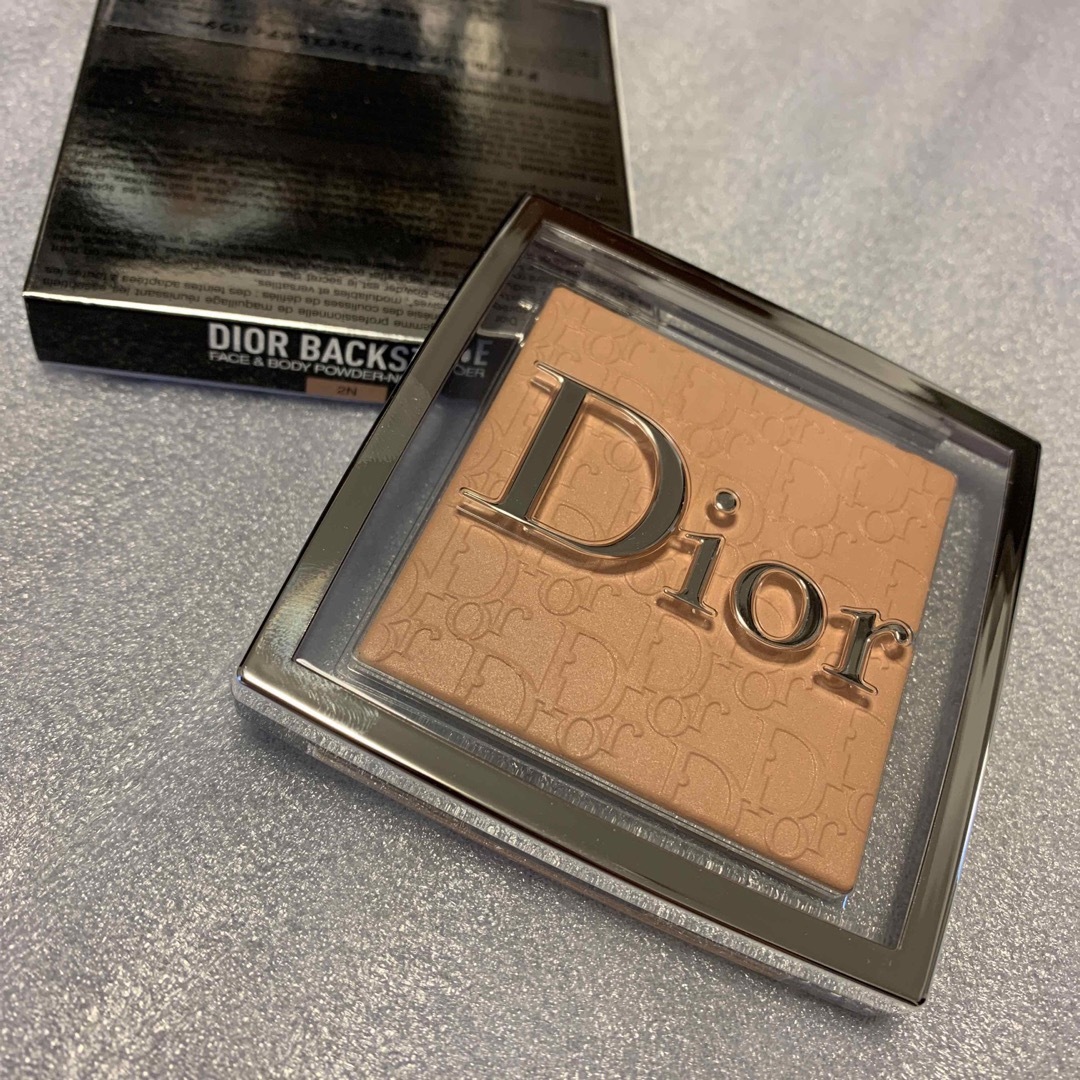 Christian Dior(クリスチャンディオール)のSale!! ディオール バックステージ フェイス＆ボディ パウダー 2N コスメ/美容のベースメイク/化粧品(フェイスパウダー)の商品写真