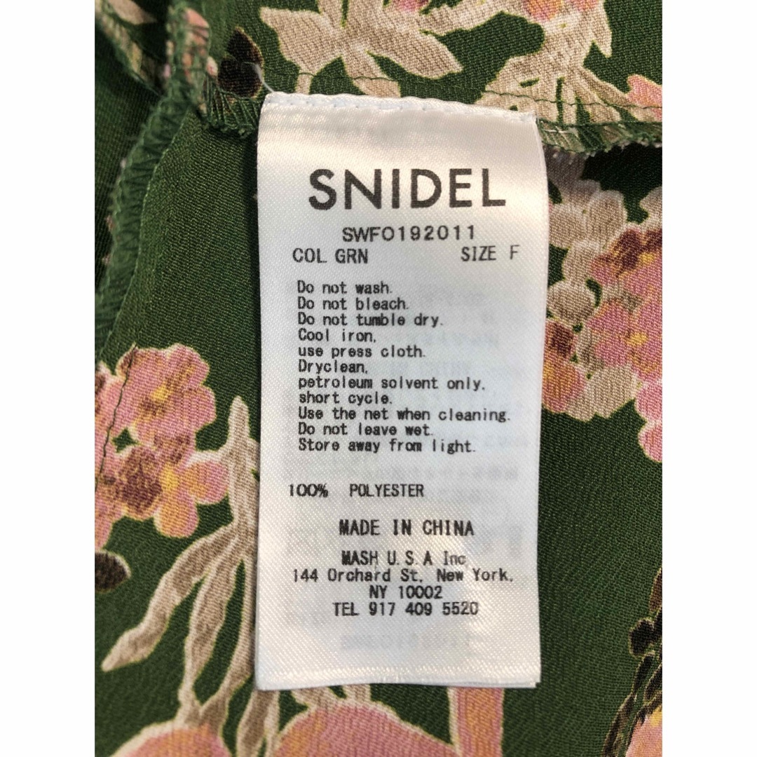 SNIDEL(スナイデル)のSNIDEL 花柄プリント ロングワンピース レディースのワンピース(ロングワンピース/マキシワンピース)の商品写真