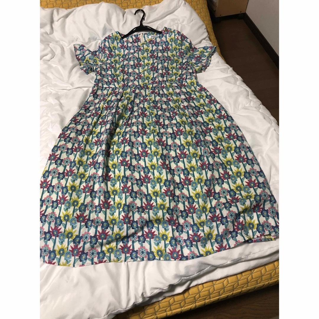 新品アニエスカーディガン