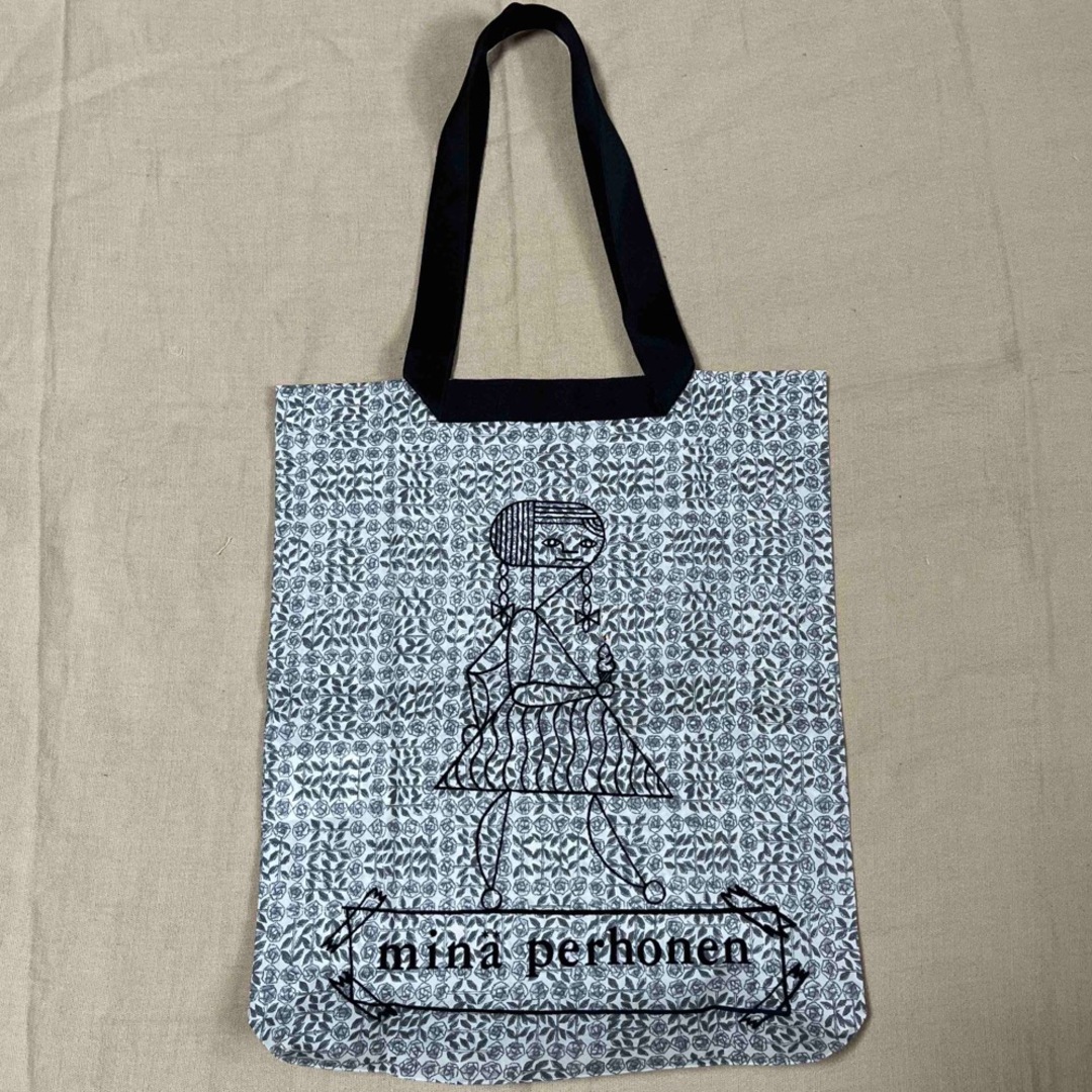 mina perhonen(ミナペルホネン)のミナペルホネン mina perhonen トートバッグ新品未使用 レディースのバッグ(ショルダーバッグ)の商品写真