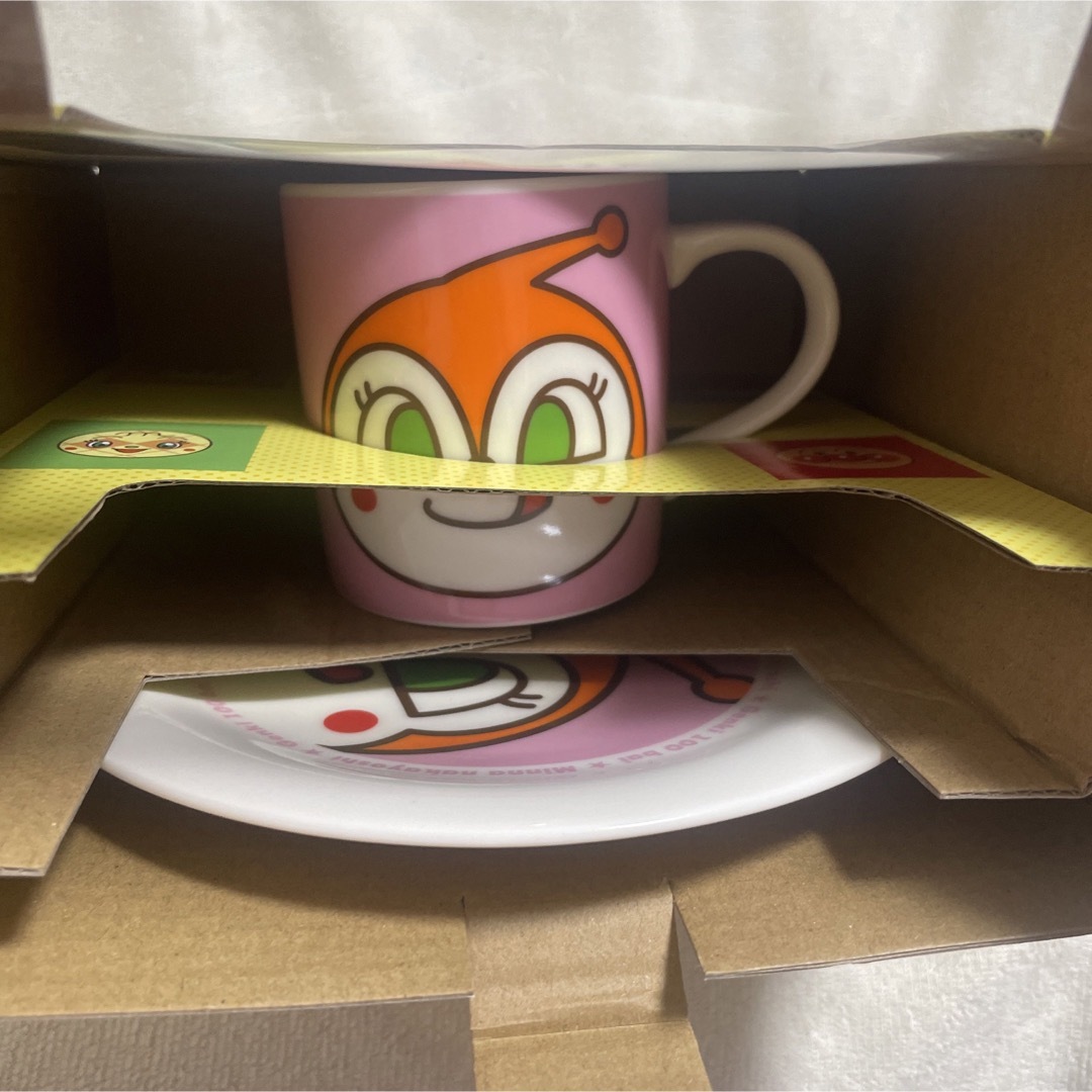 アンパンマン - ドキンちゃん マグ&ケーキ皿セット アンパンマン