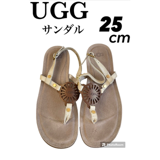 アグ(UGG)の【特別価格！】UGG　サンダル　サイズ25cm　レディースサンダル(サンダル)