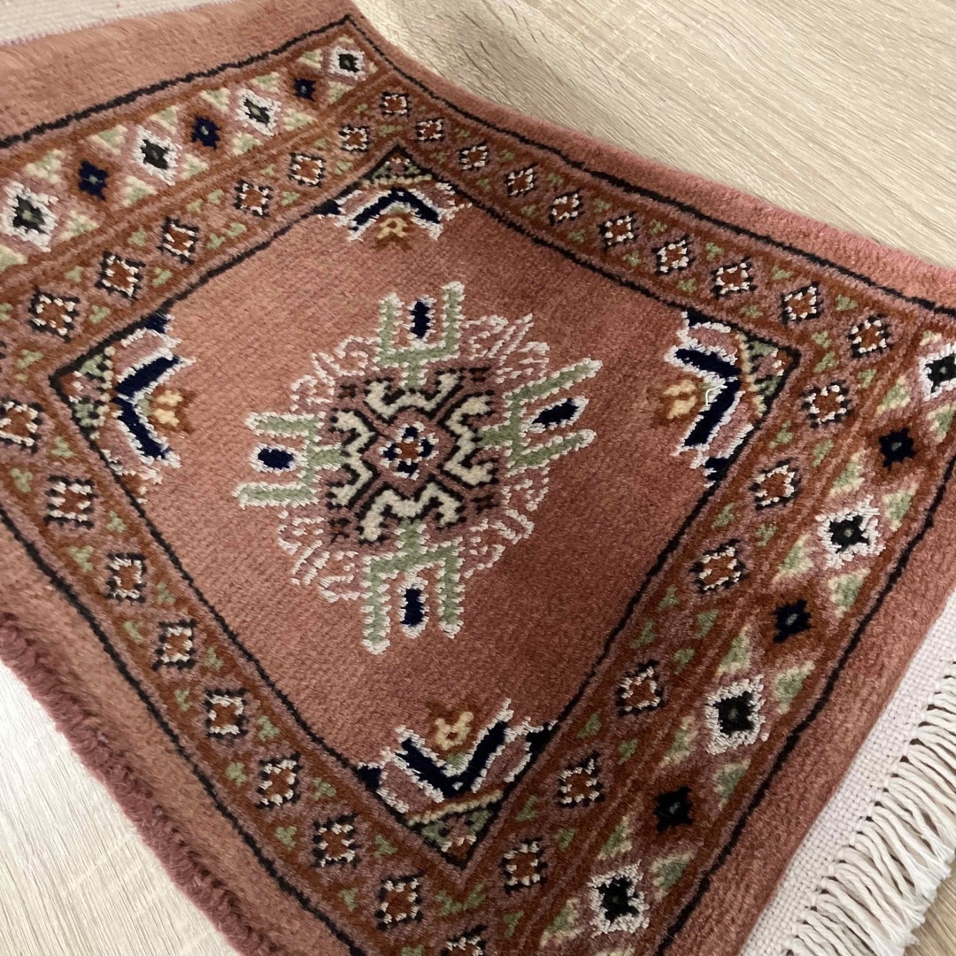 ミニラグ　手織り　絨毯　31cmx38cm 7