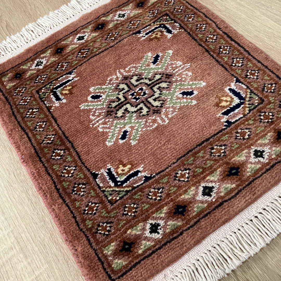 ミニラグ　手織り　絨毯　31cmx38cm 2