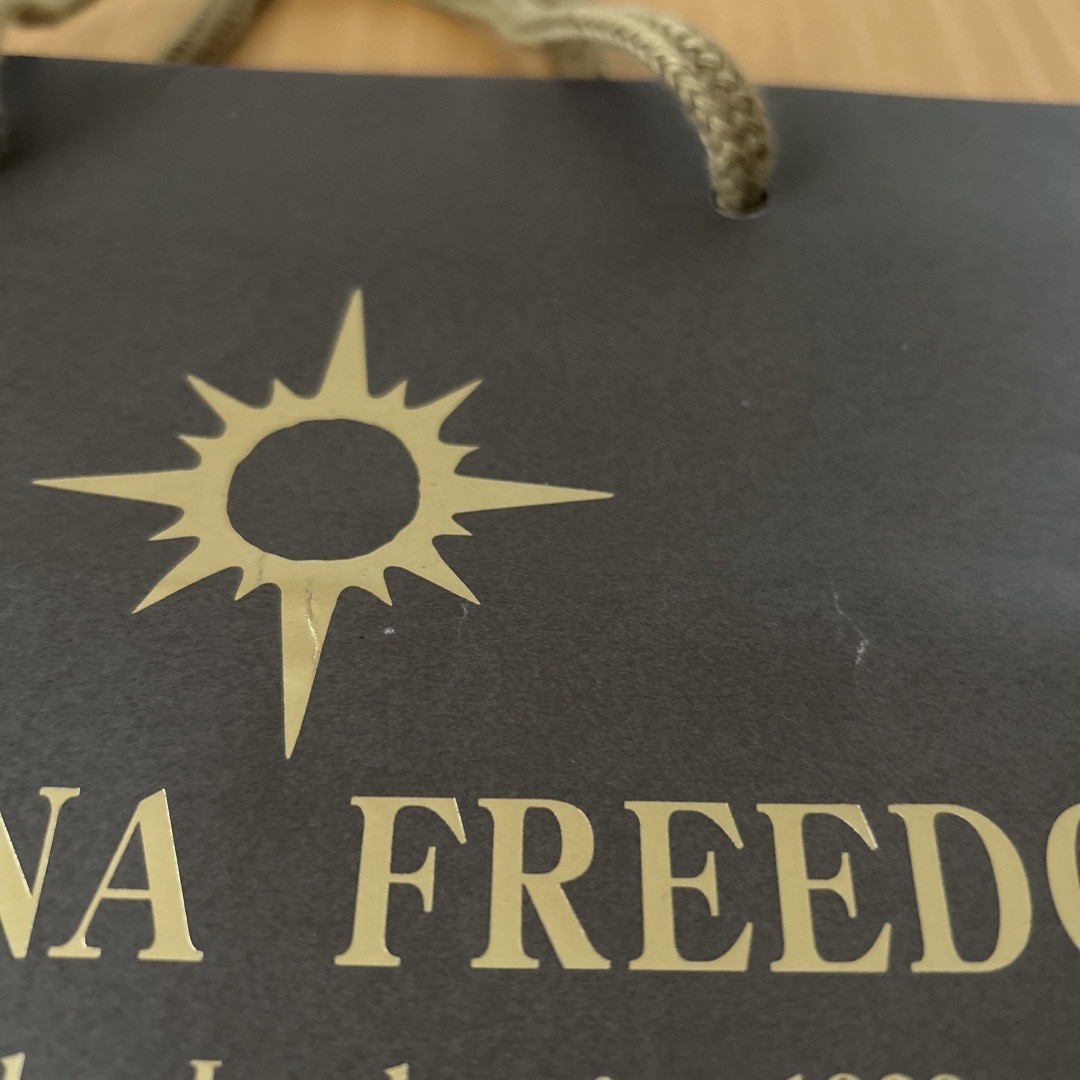 ARIZONA FREEDOM(アリゾナフリーダム)のアリゾナフリーダム　ショップ袋 レディースのバッグ(ショップ袋)の商品写真