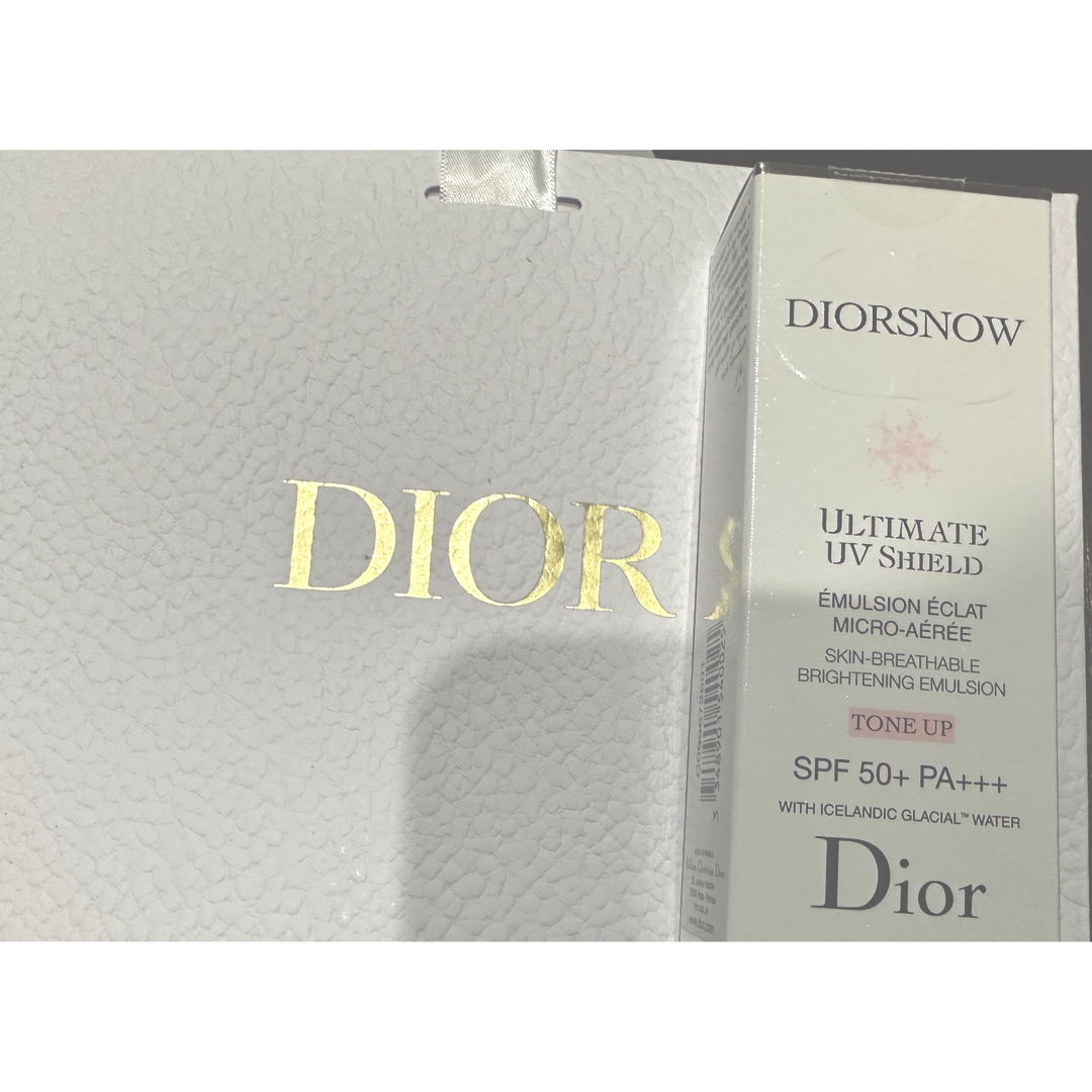 新品未使用　Dior snow 日焼け止め