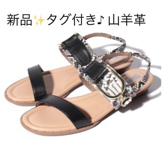 新品✨タグ付き♪定価13,200円　 上品な本革サンダル　ネイビー　24センチ