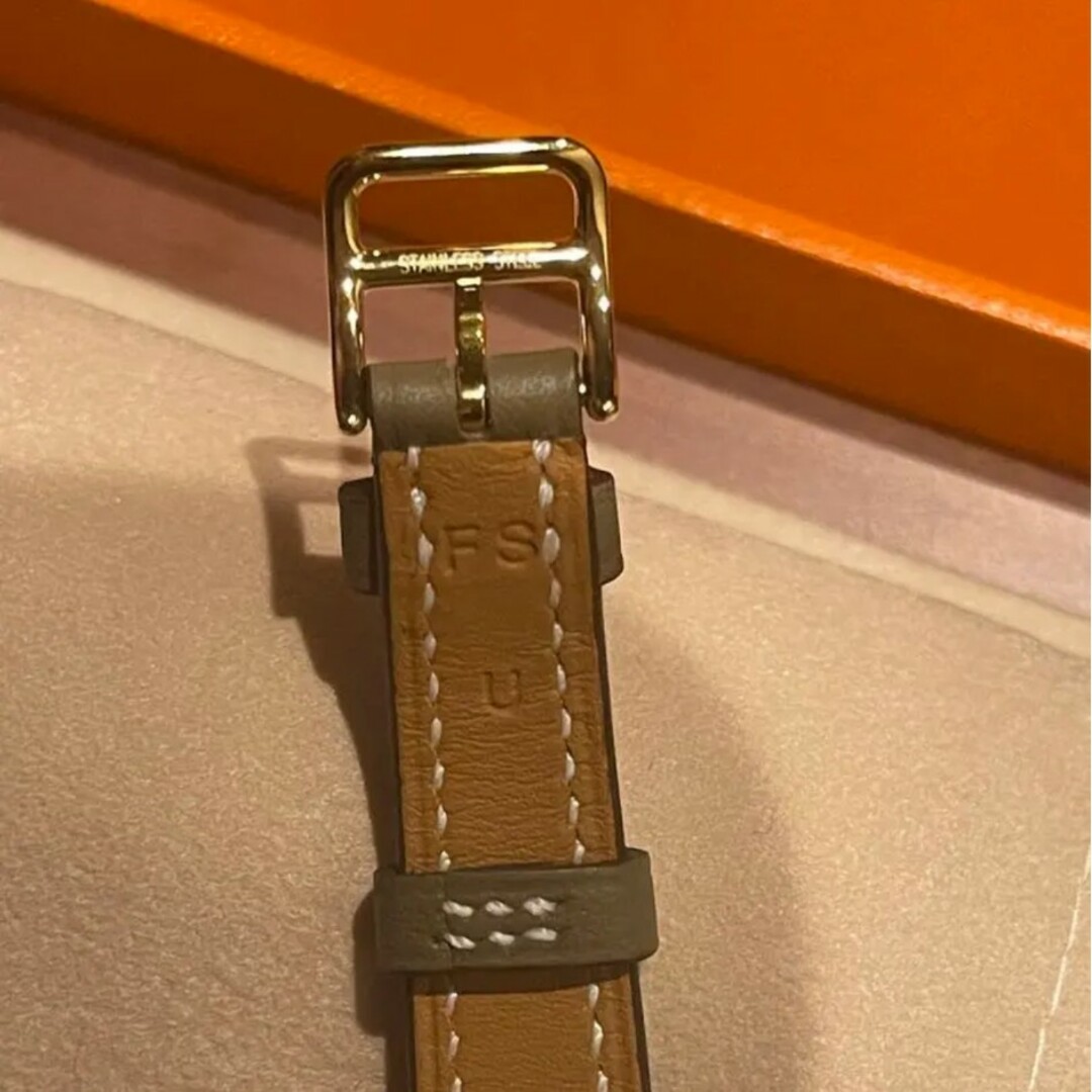 Hermes(エルメス)のHH1.101.131　エルメス時計　HウォッチSSエトゥープ レディースのファッション小物(腕時計)の商品写真