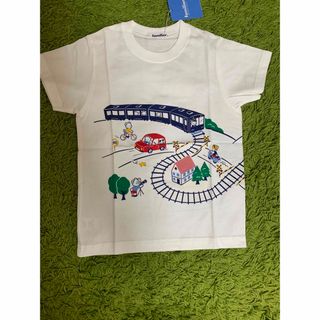 ファミリア(familiar)の☆ファミリア　ファミちゃん　おはなし　Tシャツ　120㎝☆可愛い　オシャレ　(Tシャツ/カットソー)