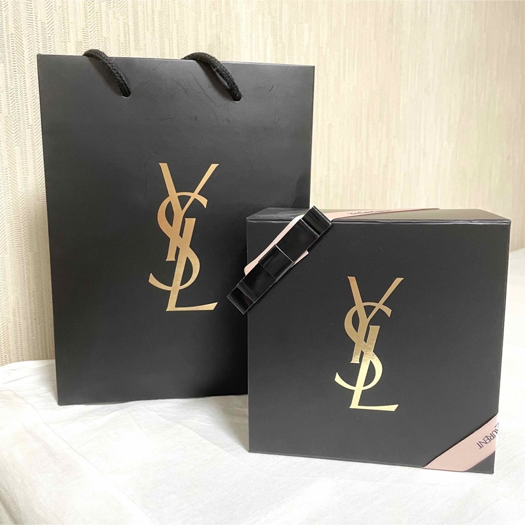Yves Saint Laurent - YSLイヴサンローラン ショッパー ショップ Yves Saint Laurent - YSLイヴサンローラン ショッパー ショップ