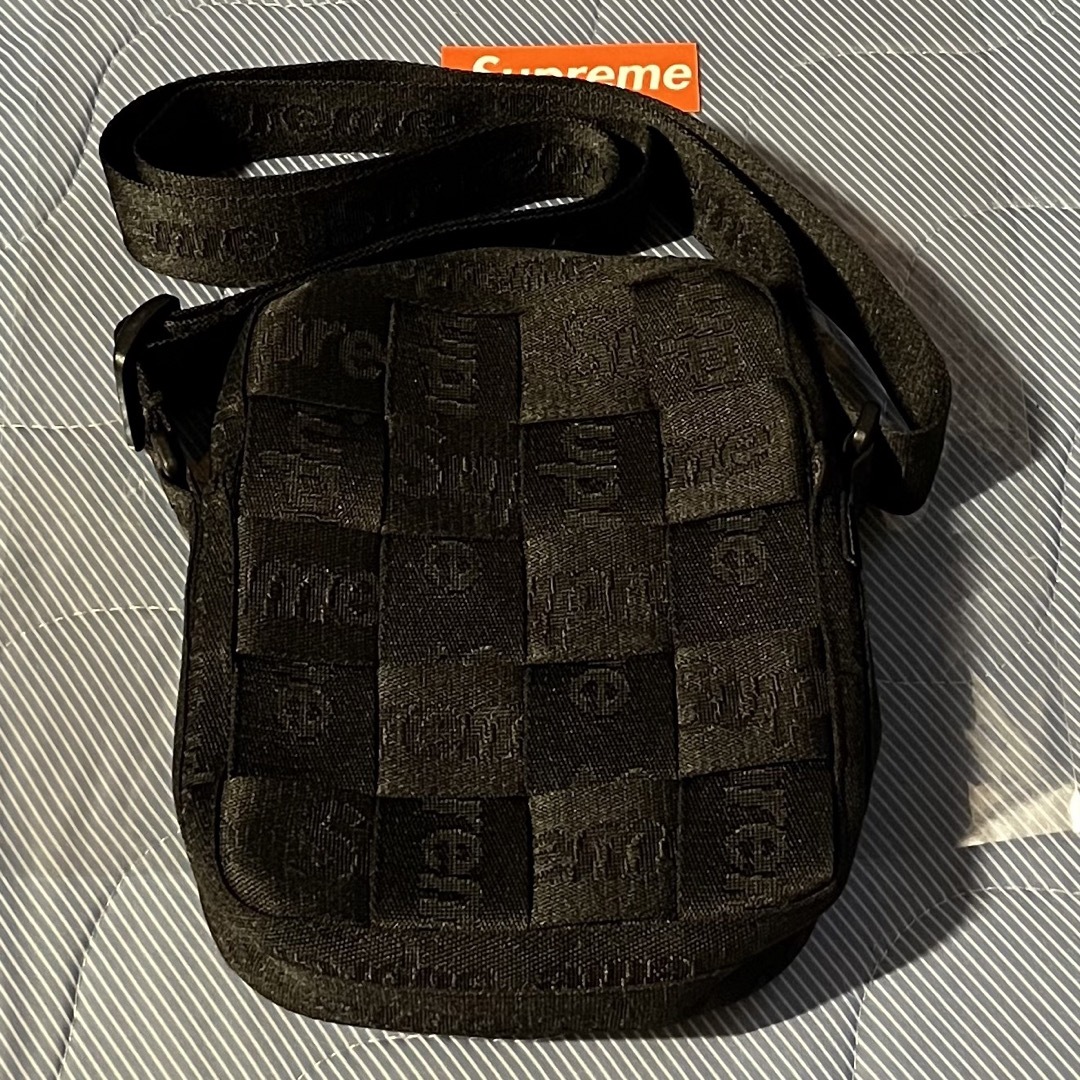 Supreme(シュプリーム)のSupreme Woven Shoulder Bag 黒 メンズのバッグ(ショルダーバッグ)の商品写真