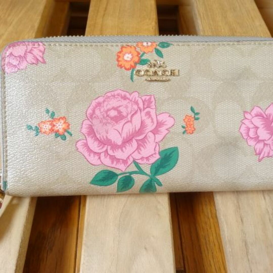 コーチ COACH 長財布 花柄 シグネチャー カーキ ラウンド ファスナー