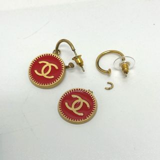 シャネル(CHANEL)のシャネル CHANEL ココマーク CC 01P ピアス GP レッド(ピアス)