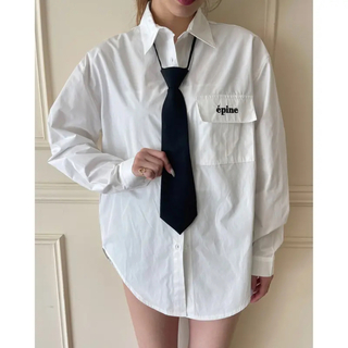 エピヌ(épine)のepine épine over design shirt white(シャツ/ブラウス(長袖/七分))