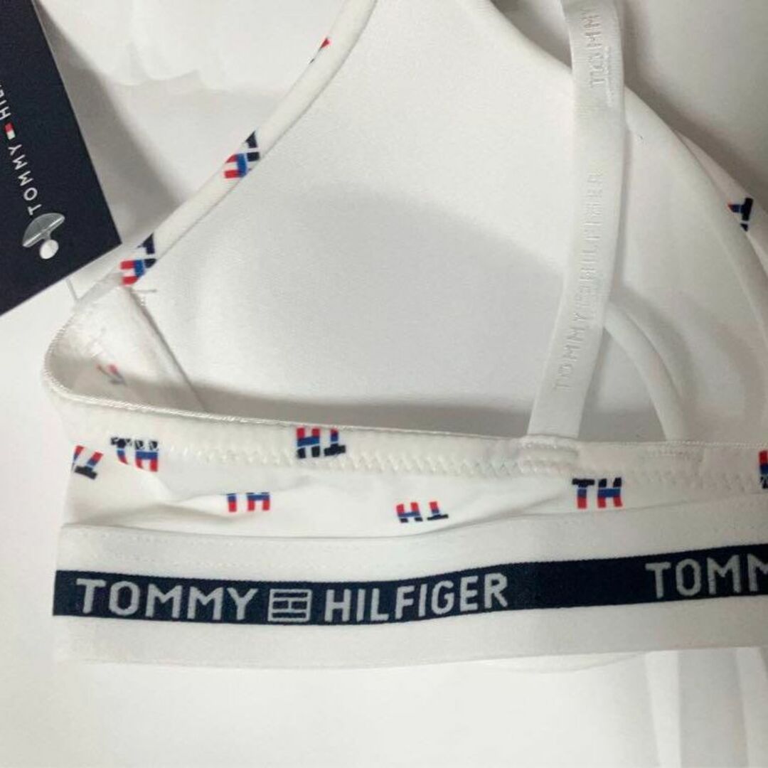 TOMMY HILFIGER(トミーヒルフィガー)の【新品】トミーヒルフィガー ブラジャー 白 B75 パット有 USA レア 下着 レディースの下着/アンダーウェア(ブラ)の商品写真