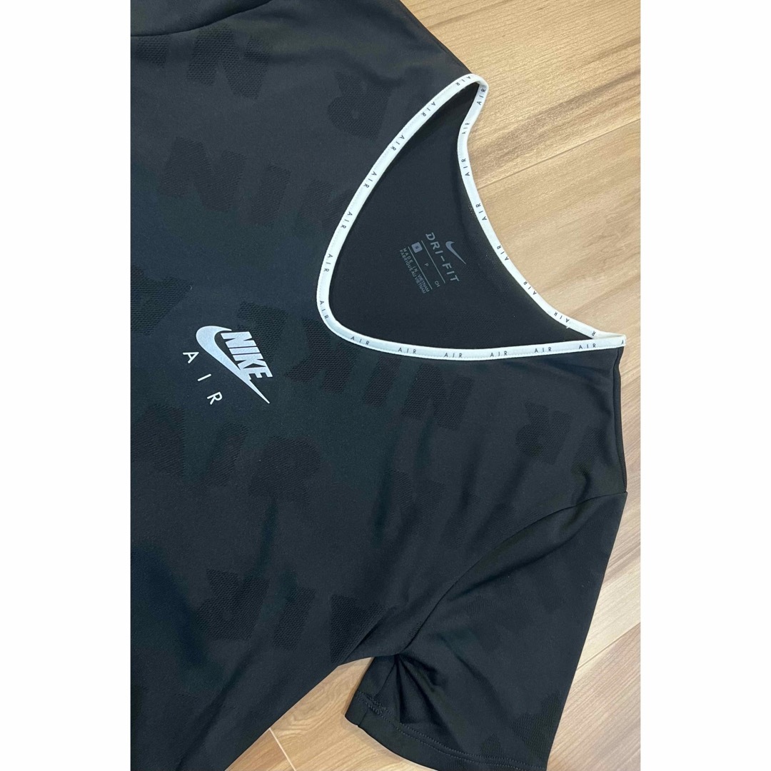 NIKE(ナイキ)のNIKE  AIR ウェア　Tシャツ　Vネック　ヨガ　スポーツ　ランニング スポーツ/アウトドアのランニング(ウェア)の商品写真