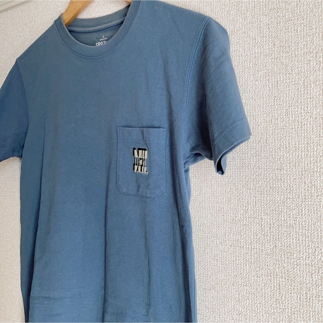 UNIQLO(ユニクロ)のユニクロ UNIQLO 刺繍ロゴTシャツ レディースのトップス(Tシャツ(半袖/袖なし))の商品写真