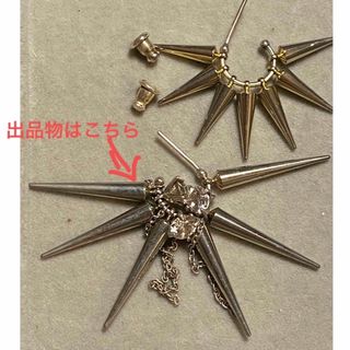 e.m. - イーエム e.m. スタッズ シルバーピアス ジルコニア チェーン