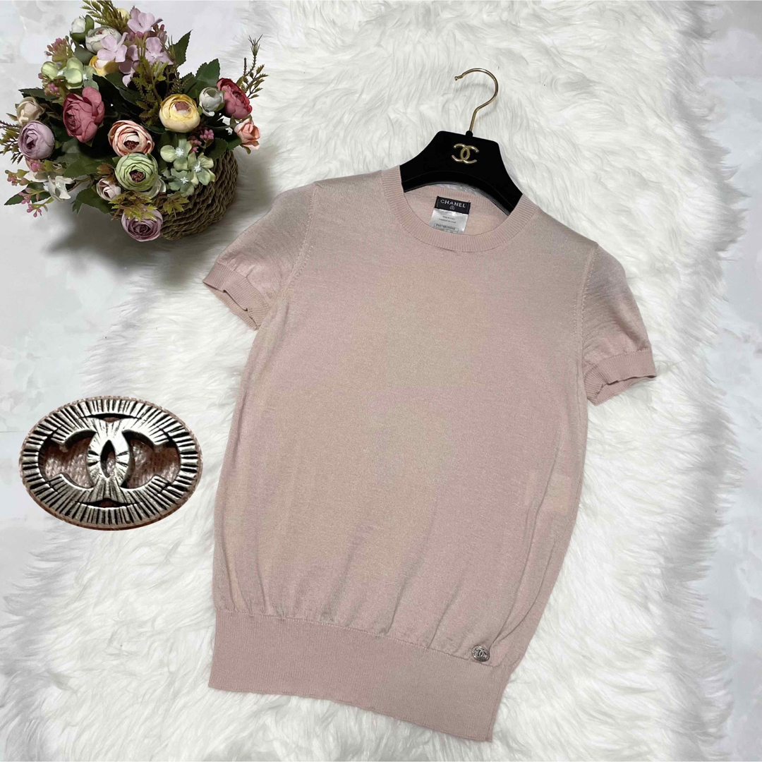 CHANEL(シャネル)の本物 シャネル COCO装飾 ココマーク 半袖 ニット セーター 34 ピンク系 レディースのトップス(ニット/セーター)の商品写真