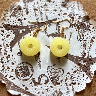 《新作》パイン飴ピアス　ハンドメイド(ピアス)