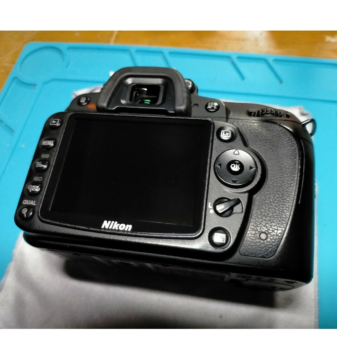 Nikon(ニコン)のNIKON D90 デジタル一眼レフカメラ スマホ/家電/カメラのカメラ(デジタル一眼)の商品写真