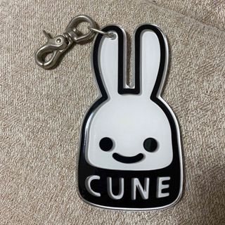 キューン(CUNE)のCUNE うさぎ　キーホルダー(キーホルダー)