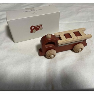 ブリオ(BRIO)のKongesSløjdコンゲススロイド消防車おもちゃ玩具木のおもちゃ🚒(電車のおもちゃ/車)
