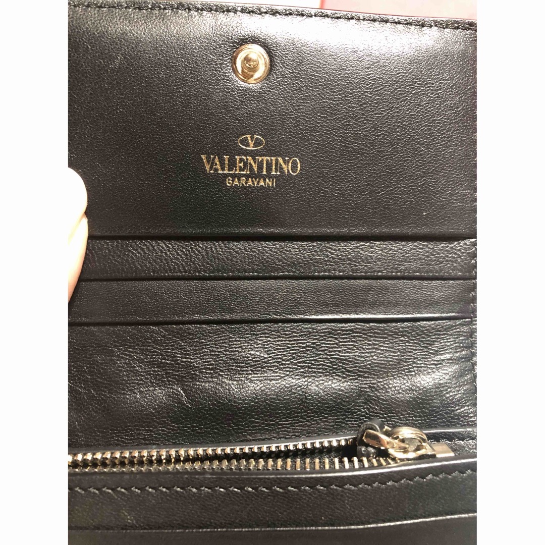 VALENTINO(ヴァレンティノ)のMEMI様専用。VALENTINOスタッズ付きミニウォレット！ レディースのファッション小物(財布)の商品写真