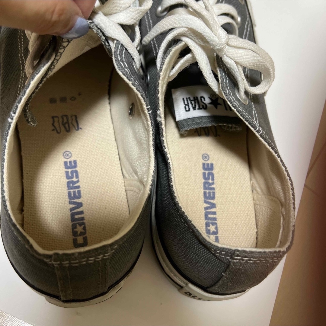 CONVERSE(コンバース)のコンバース　グレー　ローカット　美品 レディースの靴/シューズ(スニーカー)の商品写真