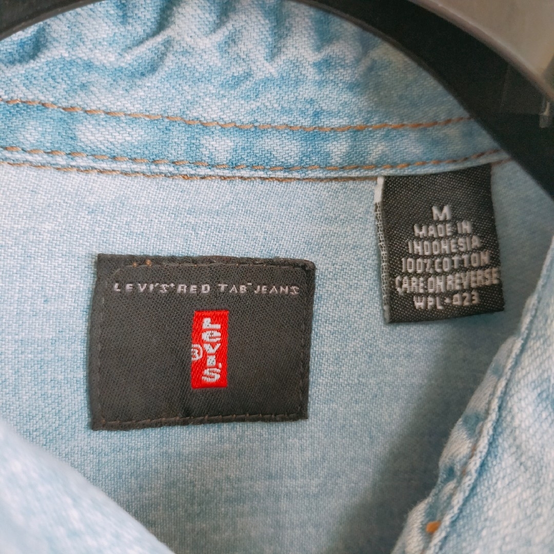 Levi's(リーバイス)のLEVI’S リーバイス　デニムシャツ　メタルボタン　レッドタブ　刺繍　XL メンズのトップス(シャツ)の商品写真