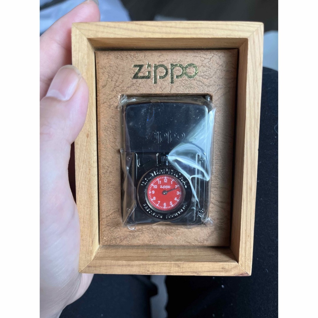 ZIPPO(ジッポー)のZIPPO☆TIME LITE2点 ブラックandレッド／新品未使用未開封 メンズのファッション小物(タバコグッズ)の商品写真