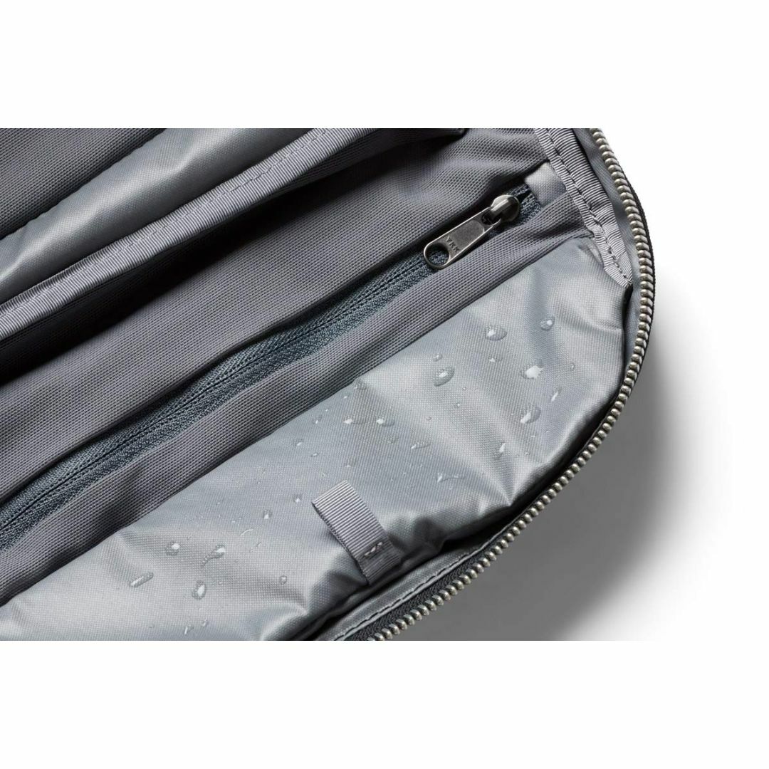 【色: Black】Bellroy Dopp Kit Plus –トラベルポーチ