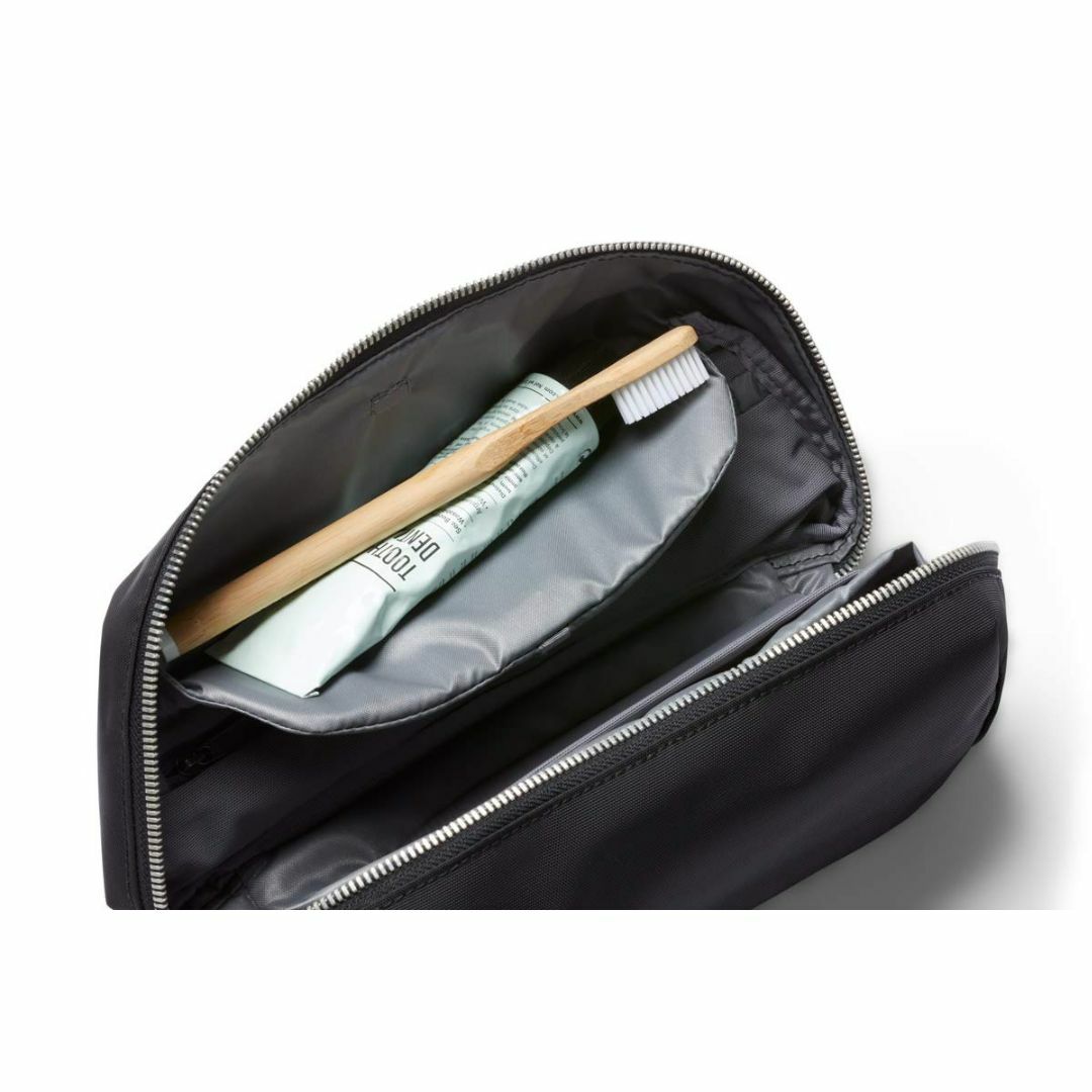 【色: Black】Bellroy Dopp Kit Plus –トラベルポーチ